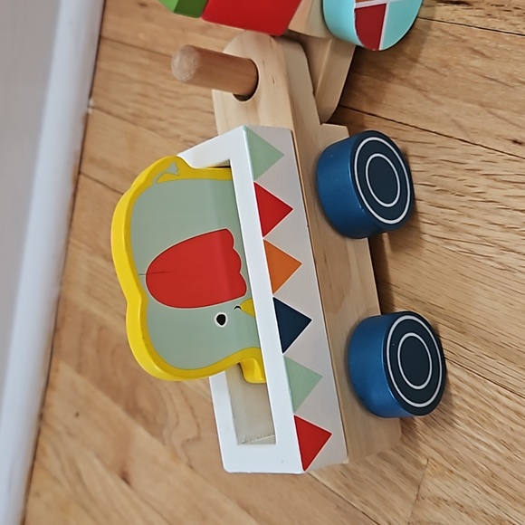 KIDS PREFERRED World of Eric Carle The Very Hungry Caterpillar Wooden Train Set - Picture 3 of 6
